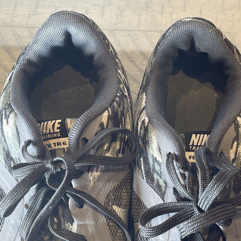 NIKE FLEX TR6 WOMENS SHOES GRAY/ CAMOFLOUGE SIZE 8 M - Picture 8 of 8